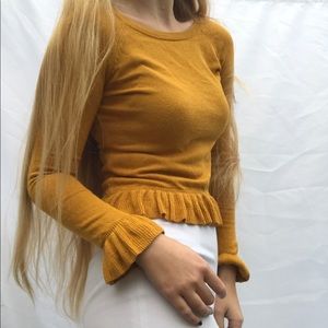 Adorable mustard sweater